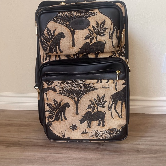 Louis Vuitton Suitcase - Picture 10 of 10